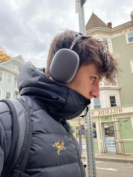 EchoWave P9 Wireless Headphones